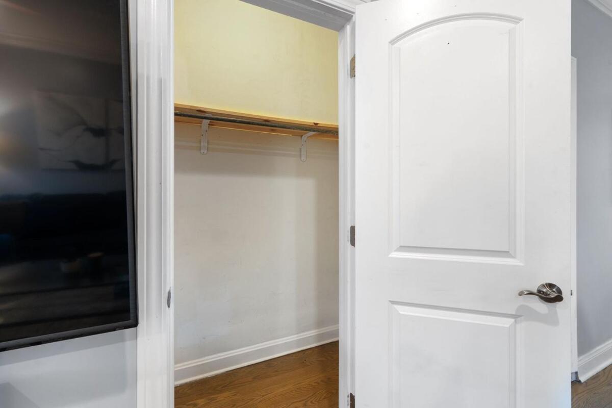 Stylish 2Br Urban Retreat In River West Chicago Exterior photo
