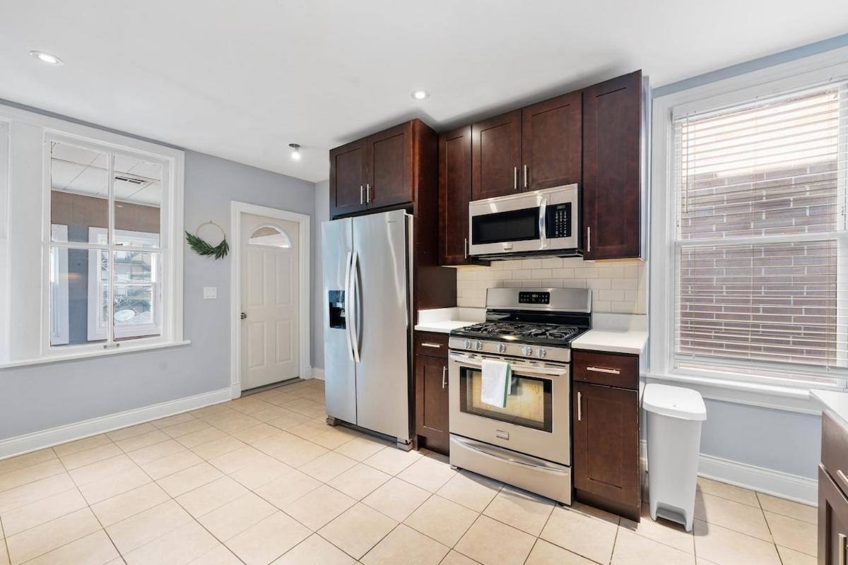 Stylish 2Br Urban Retreat In River West Chicago Exterior photo