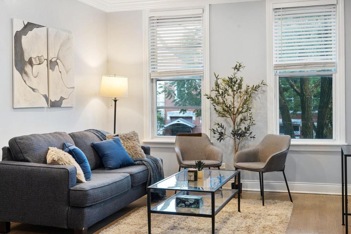 Stylish 2Br Urban Retreat In River West Chicago Exterior photo