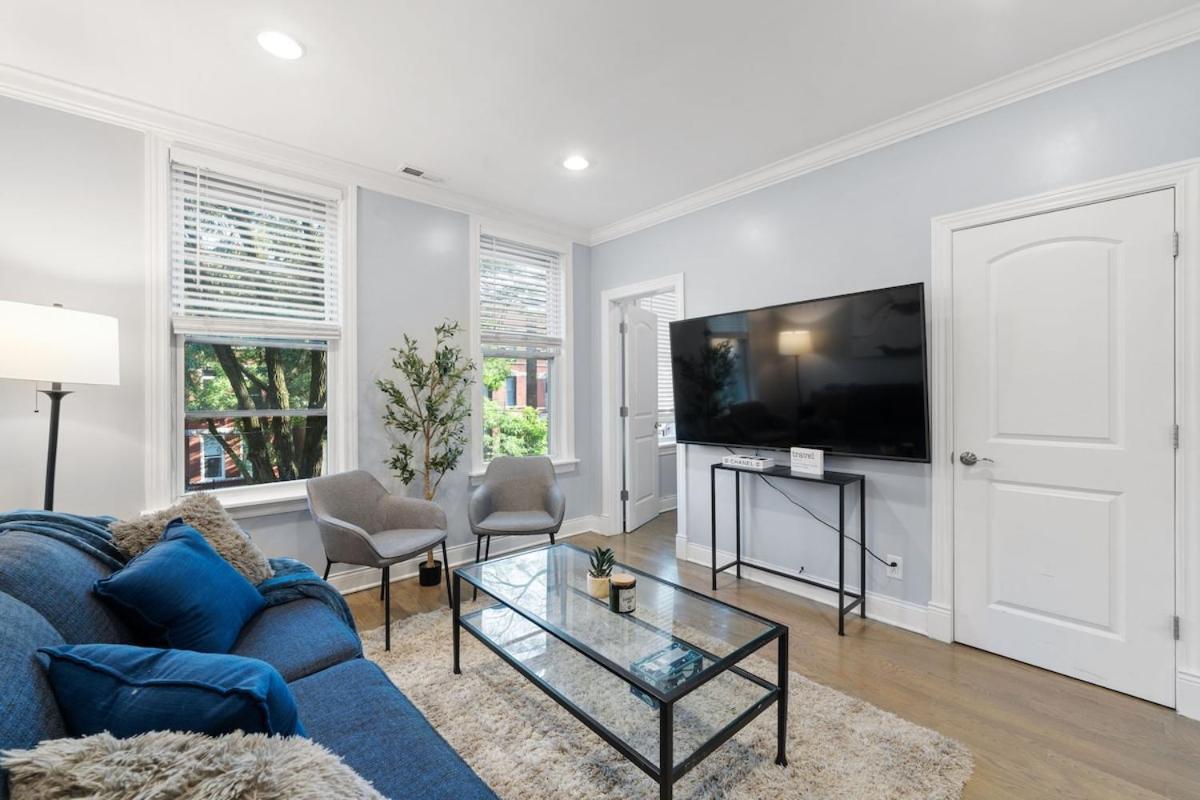 Stylish 2Br Urban Retreat In River West Chicago Exterior photo